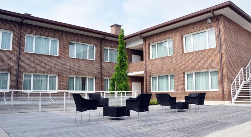 Hotel Una Bologna San Lazzaro 4*